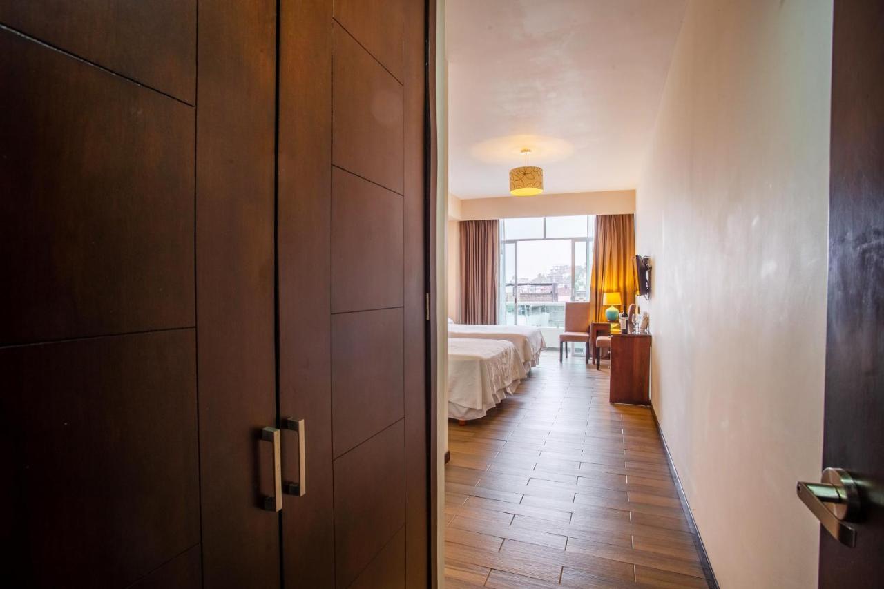 Blaze Hotel & Suites プエルトバラータ エクステリア 写真