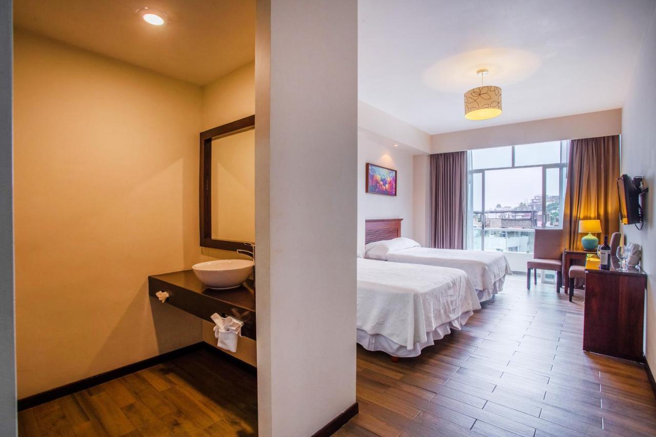 Blaze Hotel & Suites プエルトバラータ エクステリア 写真