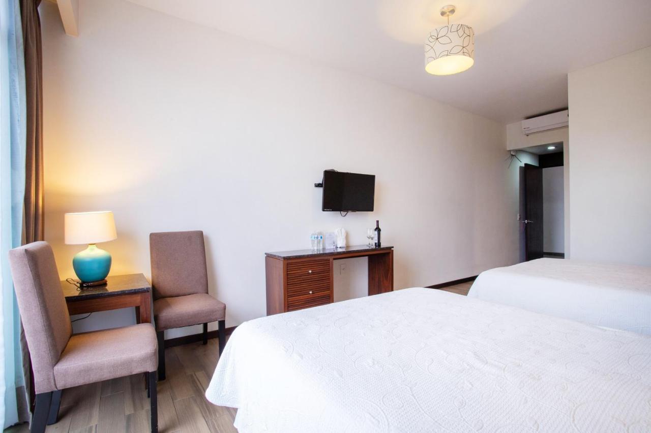 Blaze Hotel & Suites プエルトバラータ エクステリア 写真